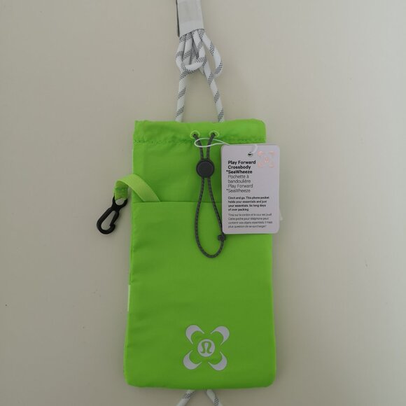 2 x NWT LULULEMON SEAWHEEZE ABTH Neon Green Play Forward Crossbody Bag 4.1"x7.8" - Picture 3 of 9